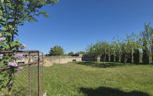 Parduodami namų valdos sklypai Dainų kaime